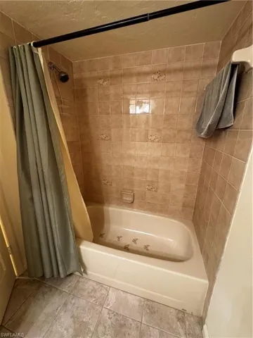 guest bath with tub