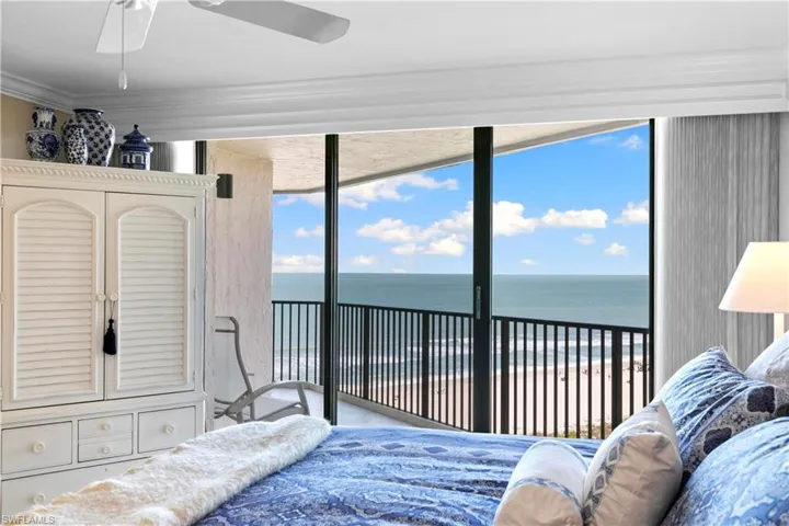 Imagine yourself waking up with this magnificent view!