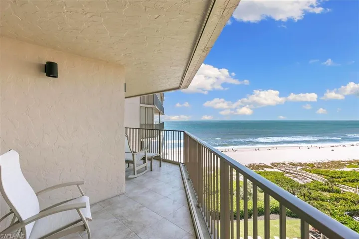 Both bedrooms have access to this oversized, open lanai!