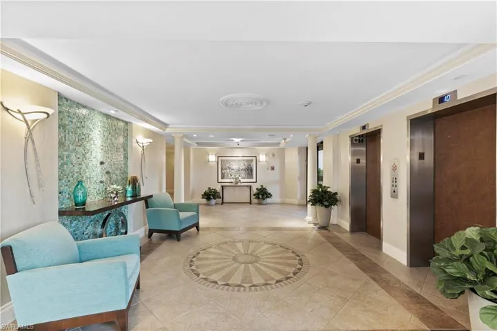 Friendly lobby with front desk and on site management
