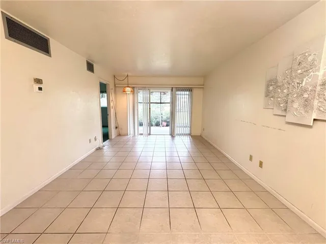 1004  Manatee  RD, Naples, FL 34114