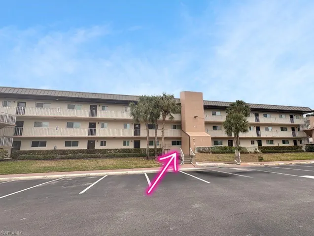 1004  Manatee  RD, Naples, FL 34114