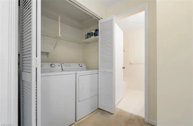 Laundry unit and extra storage