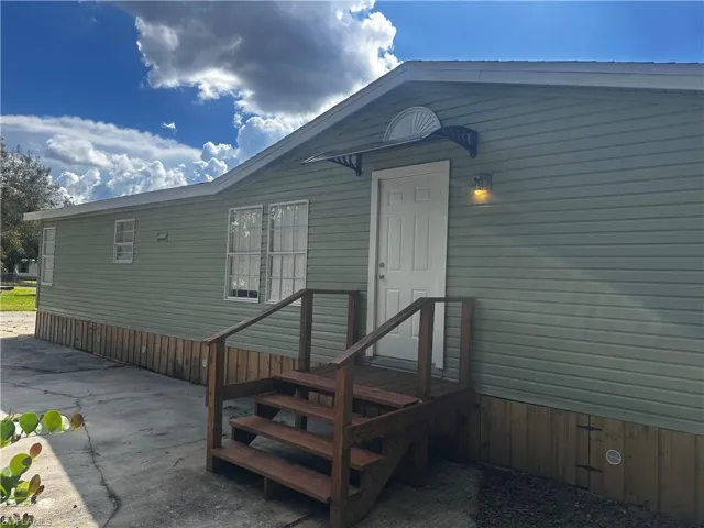 131 Oak Dr, Clewiston, Florida 33440