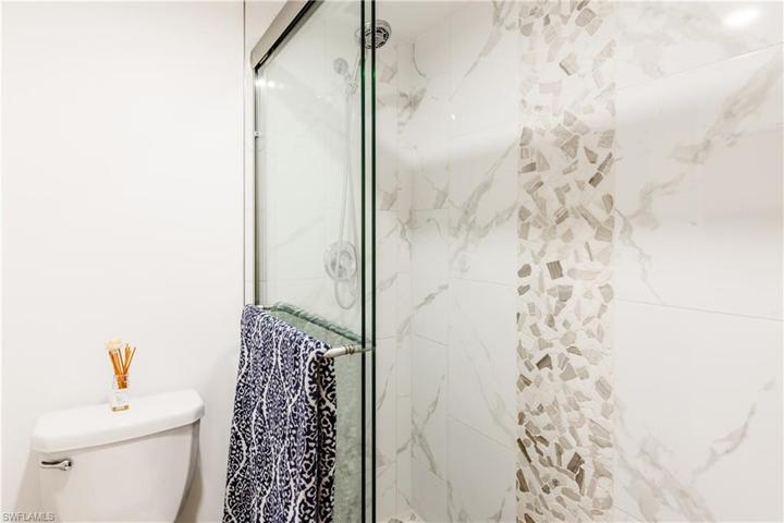 224  Palm  DR, Naples, FL 34112