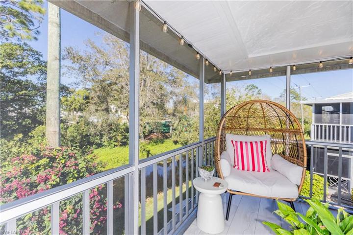224  Palm  DR, Naples, FL 34112