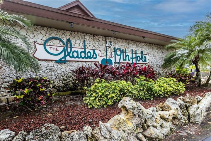 224  Palm  DR, Naples, FL 34112