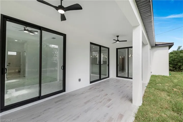 View of patio / terrace with a ceiling fan