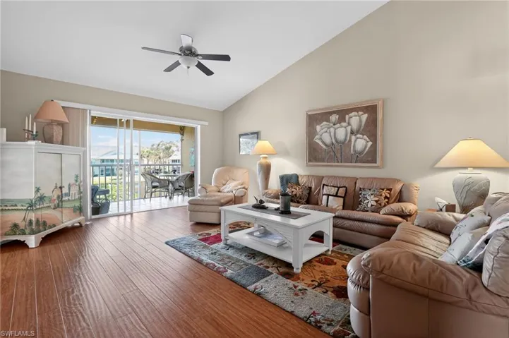198  Pebble Shores  DR, Naples, FL 34110