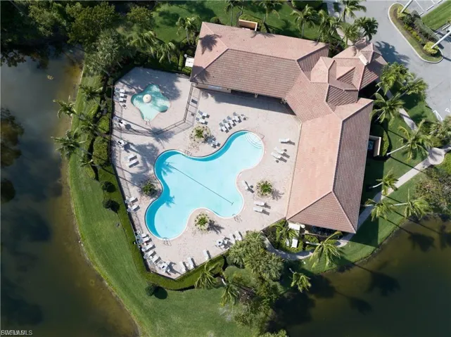 2448 Laurentina Ln, Cape Coral, Florida 33909