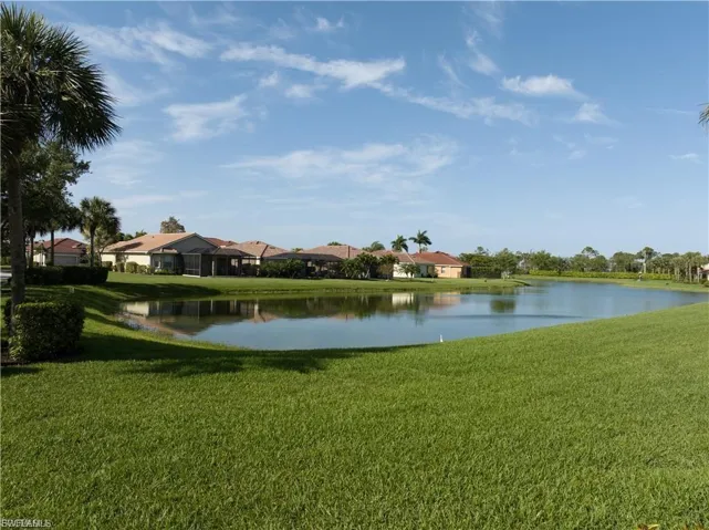 2448 Laurentina Ln, Cape Coral, Florida 33909