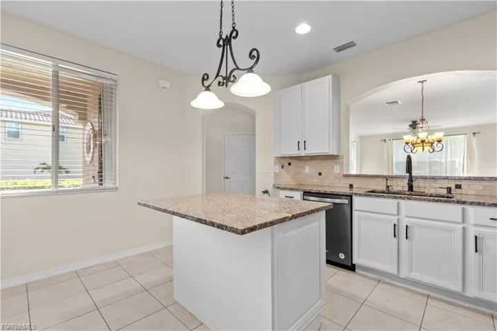 2448  Laurentina  LN, Cape Coral, FL 33909
