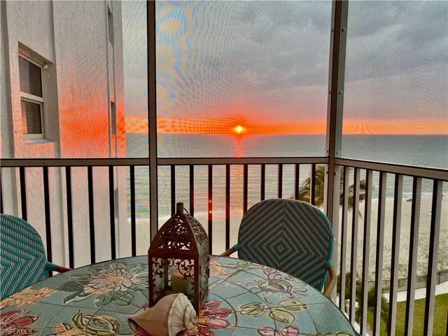 The iconic Naples' sunset from 603