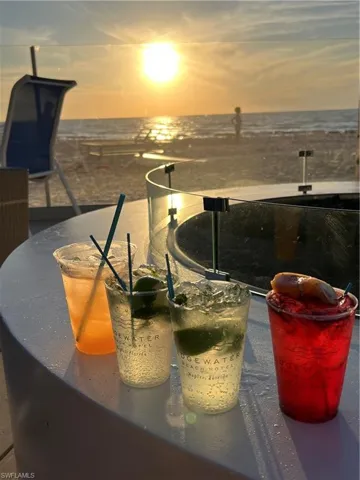 Edgewater Hotel next door is an amazing "amenity"!