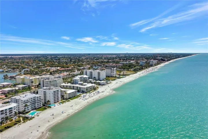 South end of Naples' famous Miracle Mile, with Diplomat Club in the middle.