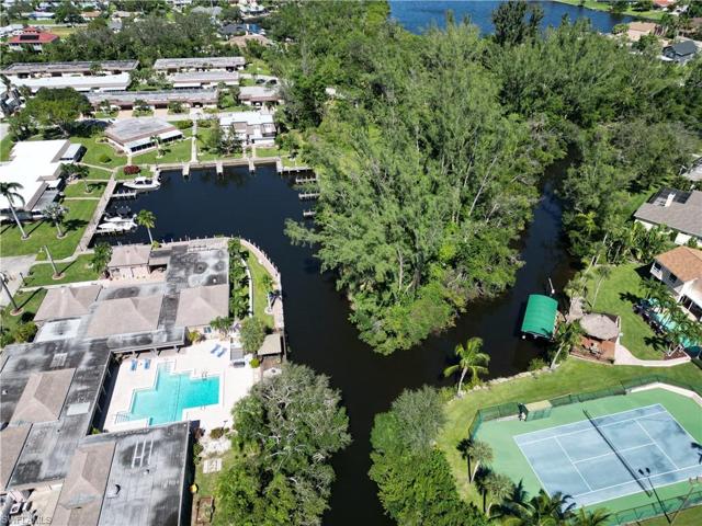 10 minutes to the Caloosahatchee River