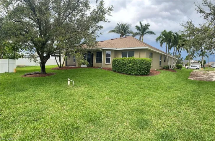 4028  Chiquita S BLVD, Cape Coral, FL 33914