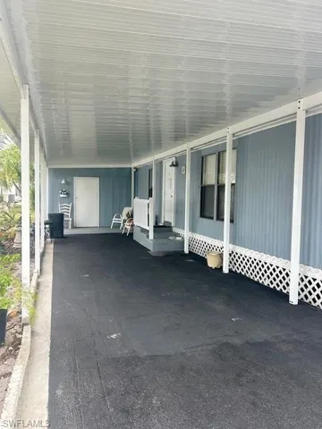 Porch with a carport
