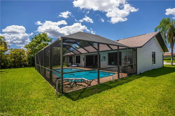 242 Sw 45th Ter, Cape Coral, Florida 33914