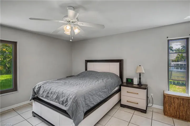 242 Sw 45th Ter, Cape Coral, Florida 33914