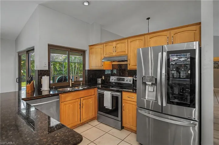 242 Sw 45th Ter, Cape Coral, Florida 33914
