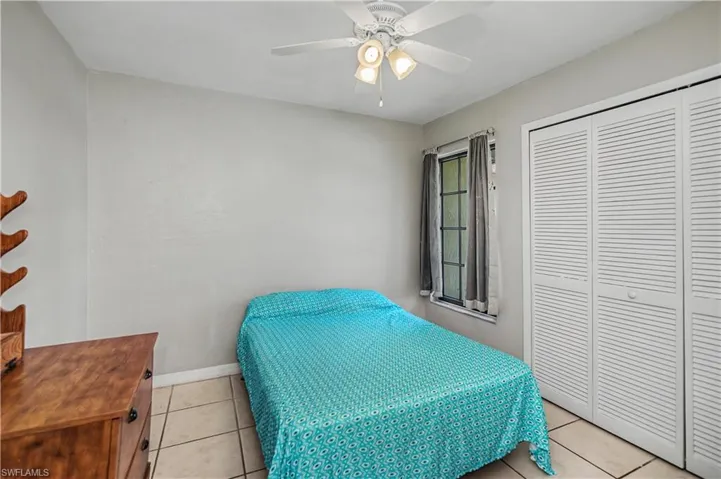242 Sw 45th Ter, Cape Coral, Florida 33914