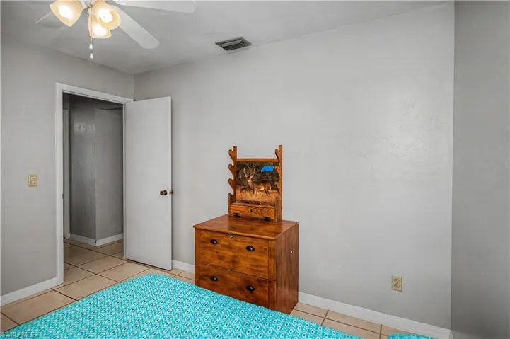 242 Sw 45th Ter, Cape Coral, Florida 33914