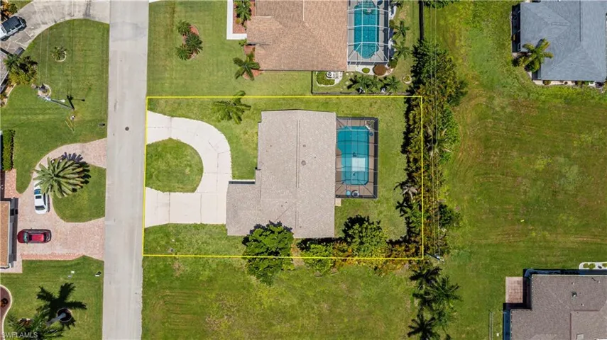 242 Sw 45th Ter, Cape Coral, Florida 33914