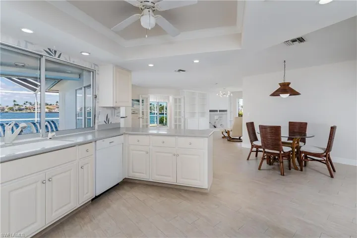 Breakfast area off kitchen
