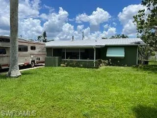 15976 Bellflower St, Bokeelia, Florida 33922