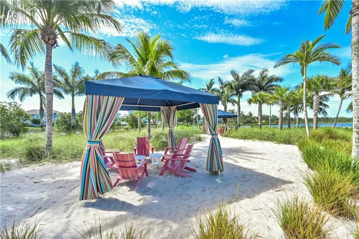 Surrounding community featuring one of the beautiful cabanas