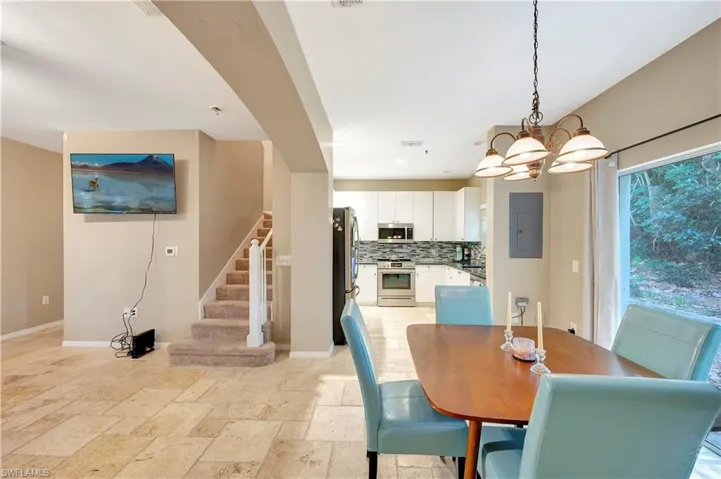 3258  Tamara  DR, Naples, FL 34109