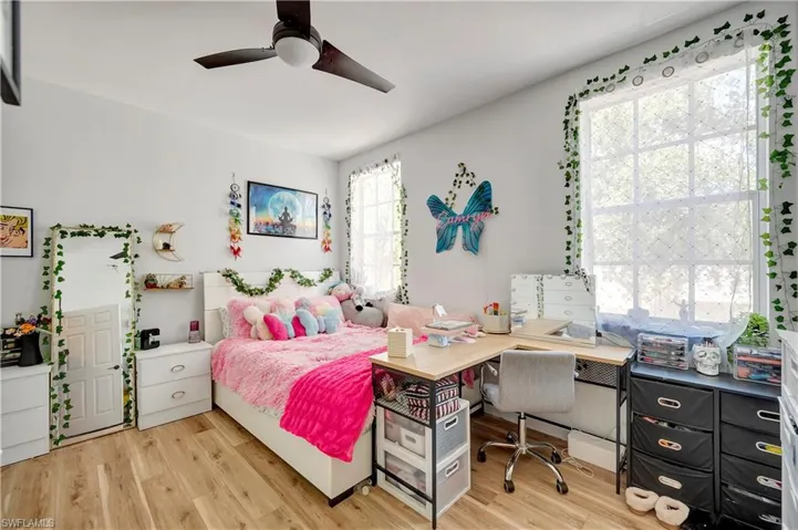 3258  Tamara  DR, Naples, FL 34109