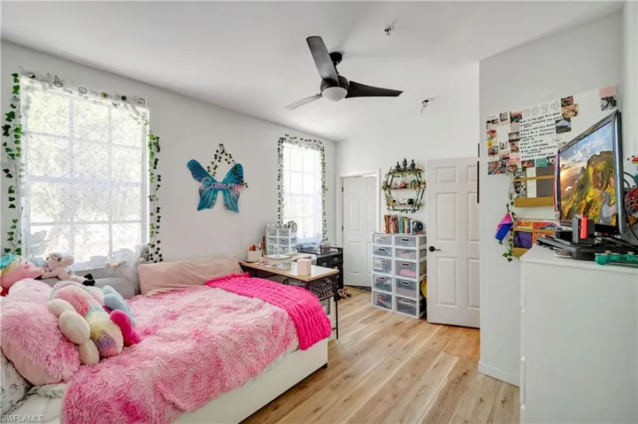 3258  Tamara  DR, Naples, FL 34109