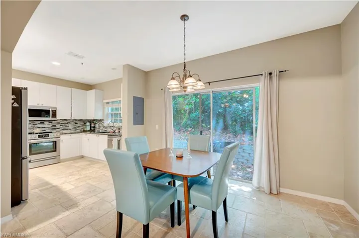 3258  Tamara  DR, Naples, FL 34109