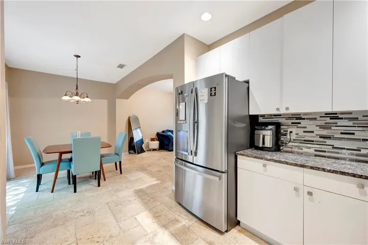 3258  Tamara  DR, Naples, FL 34109