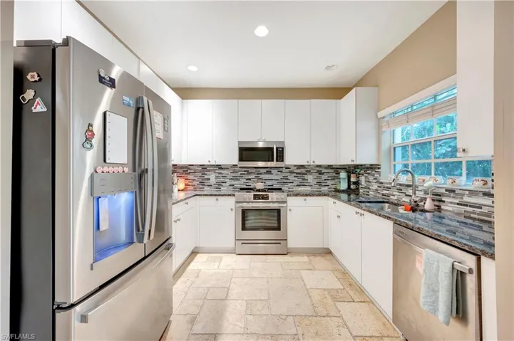 3258  Tamara  DR, Naples, FL 34109