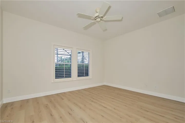 Guest Bedroom w/ensuite also pool bath