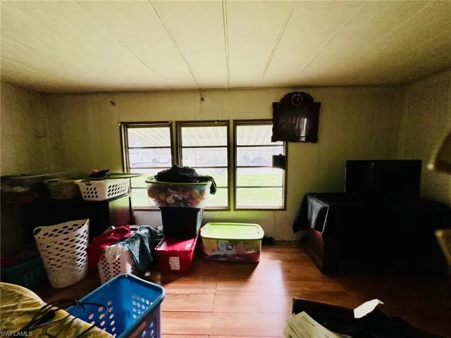 8240  Suncoast  DR, North Fort Myers, FL 33917
