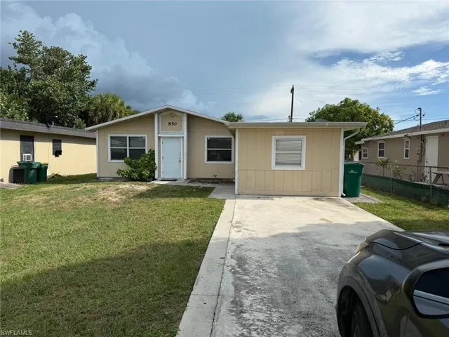 850 105th Ave N, Naples, Florida 34108