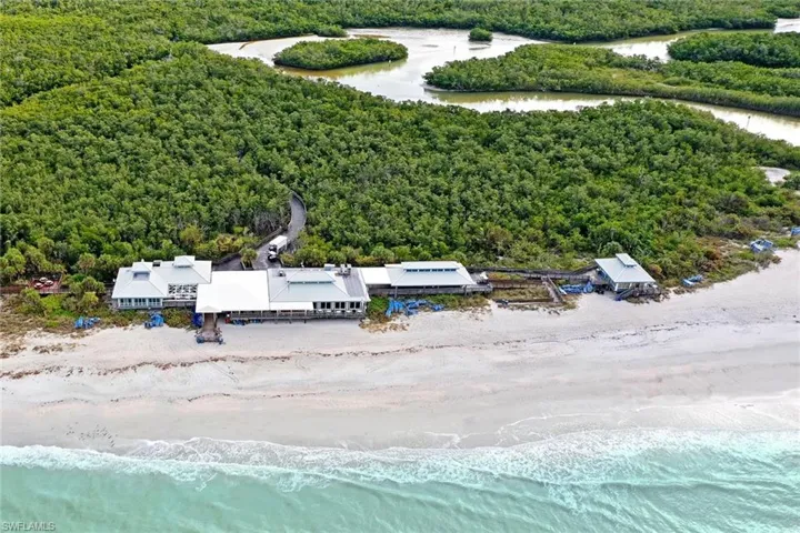 Aerial view of Pelican Bay beachfront pavilion (south).