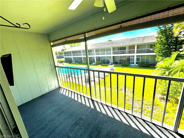 Balcony with ceiling fan