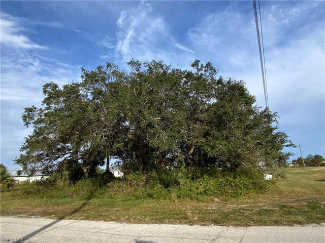 Front View of Lot #6, Inwood Rd/Aspen Blvd