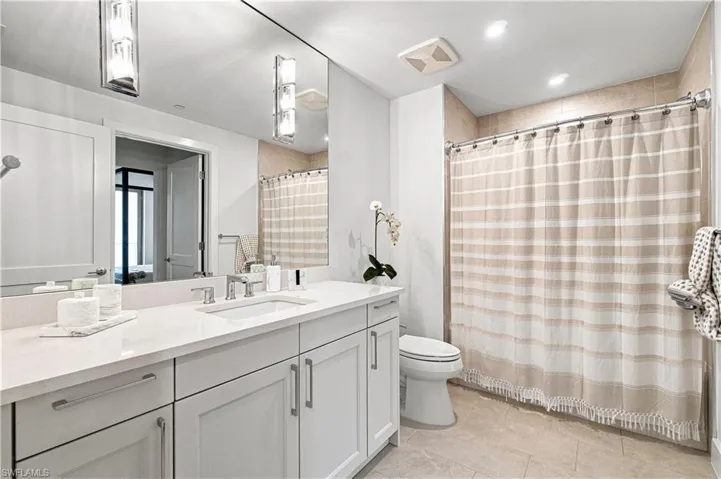 4142 Bay Beach Ln 705, Fort Myers Beach, Florida 33931