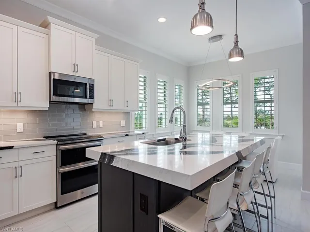 6529  DOMINICA  DR, Naples, FL 34113