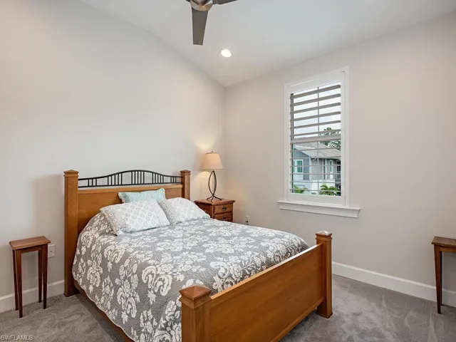 6529  DOMINICA  DR, Naples, FL 34113