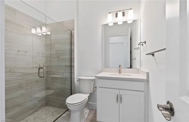 1905  Fresno  AVE, Naples, FL 34120