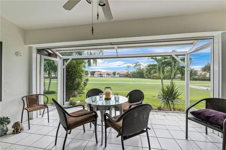 Sunroom with ceiling fan