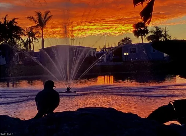 Photo courtesy of the sellers who got to enjoy this moment.