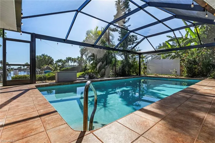 4051  Country Club  BLVD, Cape Coral, FL 33904